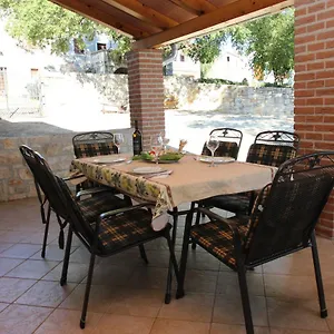  Ferienhaus Vinkovic